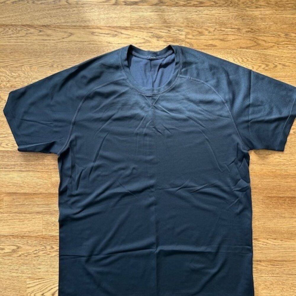 Lululemon Metal Vent Tech Short Sleeve  - Navy - Large